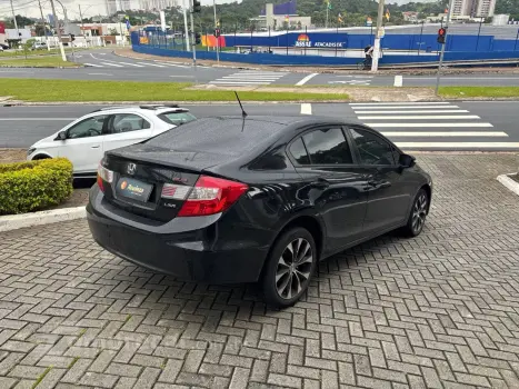 Civic Sedan LXR 2.0 Flexone 16V Aut. 4p