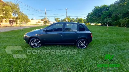 Fiat STILO 1.8 MPI 16V GASOLINA 4P MANUAL 4 portas