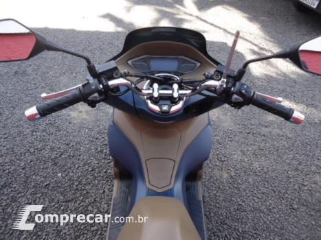PCX 160 DLX