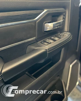 2500 6.7 I6 Turbo Laramie Night Edition CD 4X4
