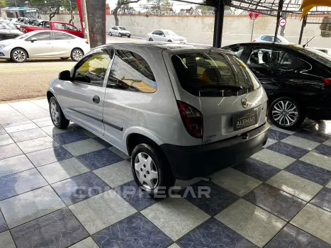 CELTA 1.0 MPFI Life 8V