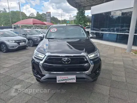 Toyota HILUX 2.8 D-4D TURBO DIESEL CD SRX LIMITED 4X4 AU 4 portas