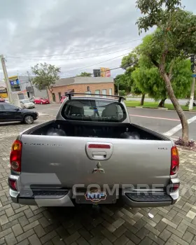 L200 Triton HLS 2.4 Flex 16V CD Mec.