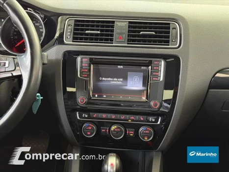JETTA 2.0 TSI HIGHLINE 211CV GASOLINA 4P TIPTRONIC