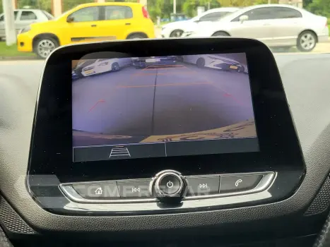 ONIX SEDAN Plus LT 1.0 12V Flex 4p Mec.