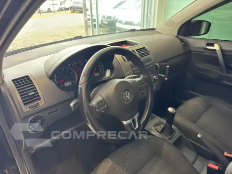 Polo Sedan 1.6 4P COMFORTLINE FLEX