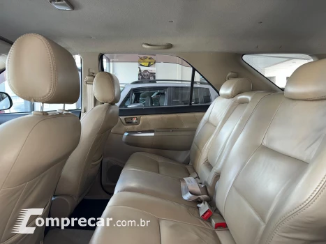 Hilux SW4 2.7