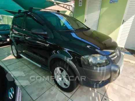 Volkswagen CROSSFOX - 1.6 MI 8V 4P MANUAL 4 portas