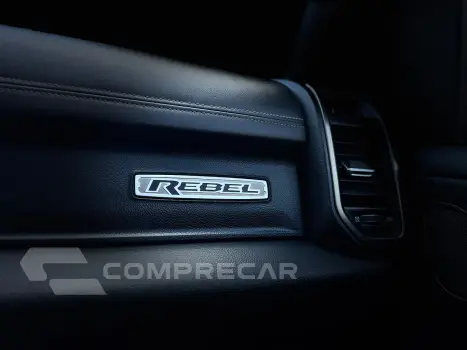 RAM 5.7 V8 1500 Rebel CD 4X4