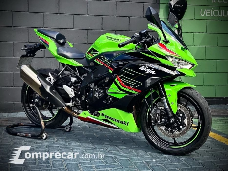 KAWASAKI NINJA ZX-4R