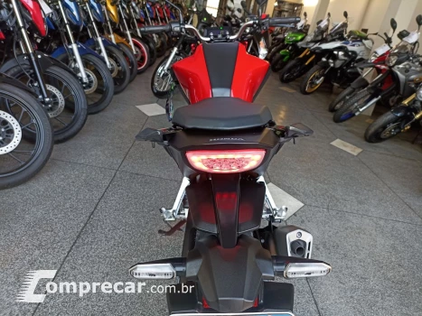 CB 300F Twister Flex