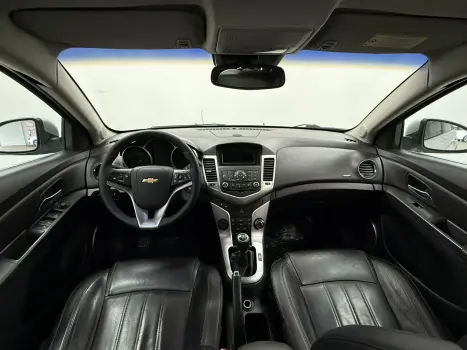 CRUZE LT 1.8 16V FlexPower 4p Mec.