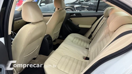 JETTA Highline 2.0 TSI 16V 4p Tiptronic