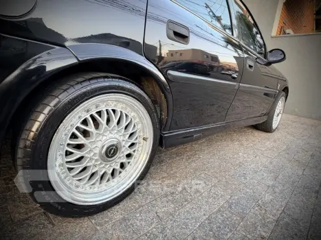 VECTRA 2.0 MPFI GLS 8V GASOLINA 4P MANUAL