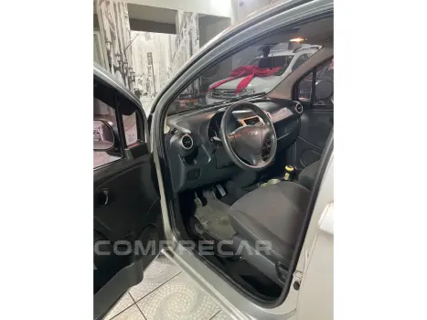 QQ 1.0 MPFI LOOK 12V FLEX 4P MANUAL
