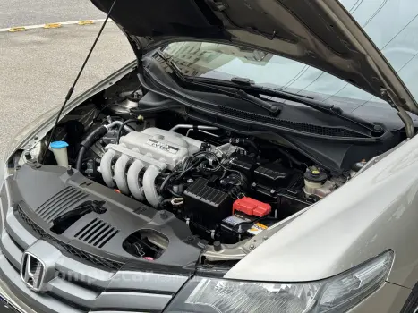 CITY 1.5 LX Sedan 16V