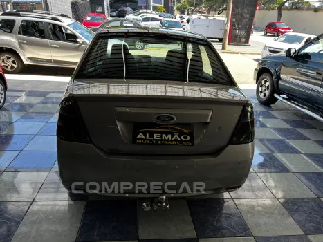 FIESTA 1.6 MPI Class Sedan 8V