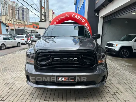 1500 5.7 V8 Limited Night Edition CD 4X4