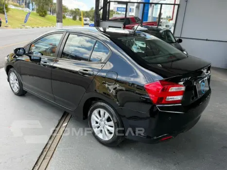 CITY Sedan LX 1.5 Flex 16V 4p Aut.