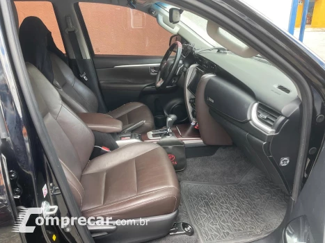 HILUX SW4 2.8 SRX 4X4 7 Lugares 16V Turbo Intercooler