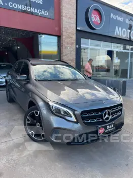 Mercedes-Benz GLA 200 1.6 CGI Night 7g-dct 4 portas