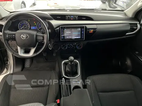 HILUX CD 2.7 M