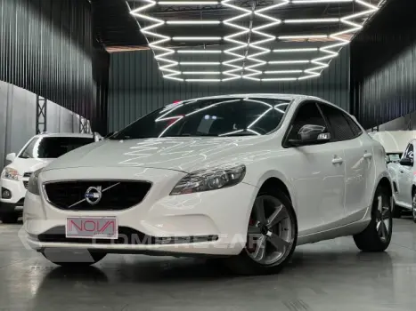 V40 - 2.0 T4 DYNAMIC TURBO 4P AUTOMÁTICO