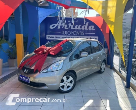 Honda FIT 4 portas