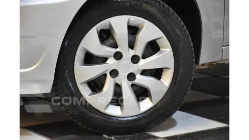 CELTA - 1.0 MPFI LT 8V 4P MANUAL