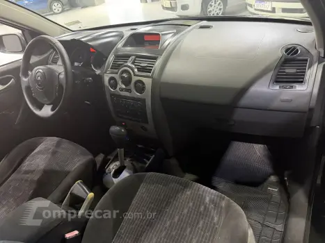 MEGANE 2.0 DYNAMIQUE SEDAN 16V GASOLINA 4P AUTOMÁTICO