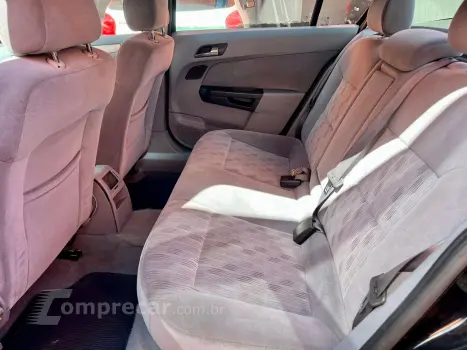 VECTRA 2.0 MPFI Elegance 8V