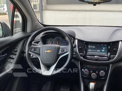 TRACKER 1.4 16V Turbo Midnight