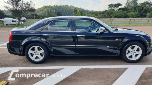 300 C 5.7 Hemi Sedan V8 16V