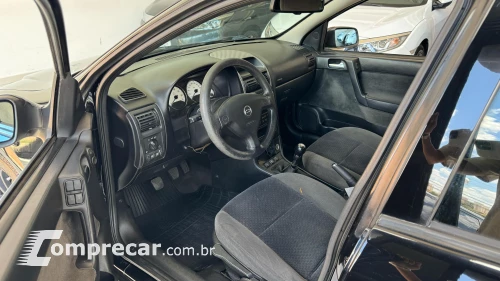 ASTRA 2.0 MPFI Elegance 8V