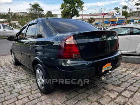 CORSA 1.4 MPFI Premium Sedan 8V