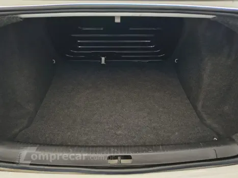 POLO SEDAN 1.6 MI 8V FLEX 4P MANUAL