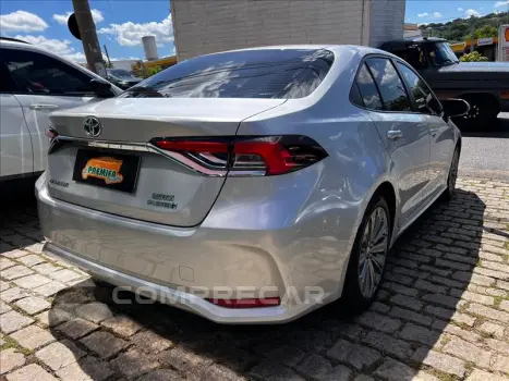 COROLLA 1.8 VVT-I Hybrid Altis