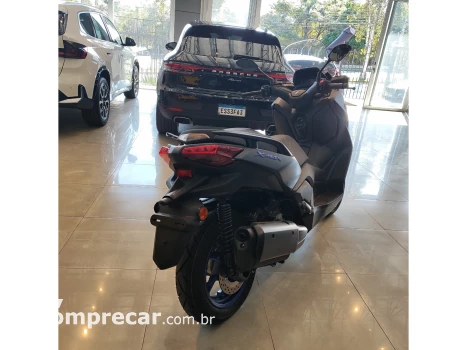 XMAX 250 ABS