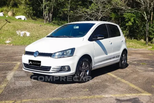 Volkswagen Fox Connect 1.6 Flex 8V 5p 4 portas