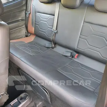 SAVEIRO CD CROSS