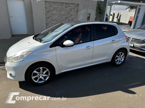 PEUGEOT 208 1.6 16V Active Pack 4 portas