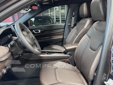 COMMANDER 1.3 T270 TURBO FLEX OVERLAND AT6