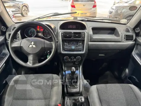 PAJERO TR4 - 2.0 4X4 16V 4P MANUAL
