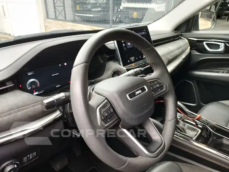 Commander 1.3 16V 4P FLEX T270 LIMITED TURBO AUTOMÁTICO AT6