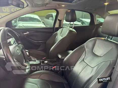 FOCUS 2.0 TITANIUM FASTBACK 16V FLEX 4P POWERSHIFT