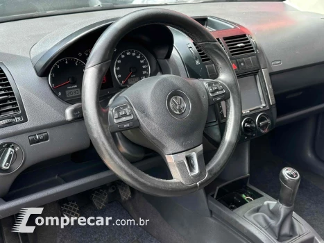 POLO SEDAN 1.6 MI 8V FLEX 4P MANUAL