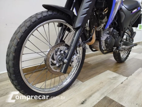 XTZ 250 LANDER