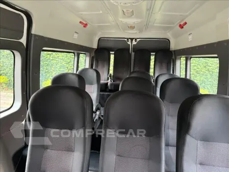 BOXER 2.0 Bluehdi Business L3h2 13M Minibus