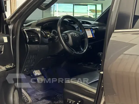 HILUX 2.8 SRX 4X4 CD 16V DIESEL 4P AUTOMÁTICO