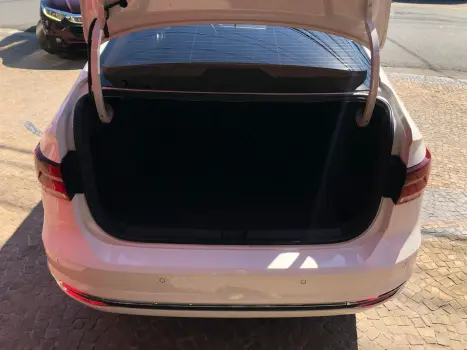 Virtus 1.0 200 Tsi Highline Automático